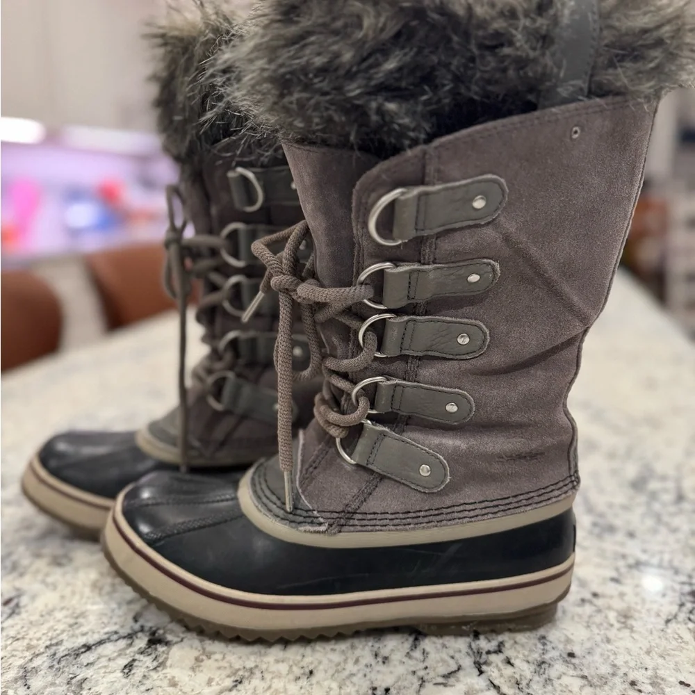 Sorel Waterproof Lace-Up Faux Fur Snow Boots Size 7.5